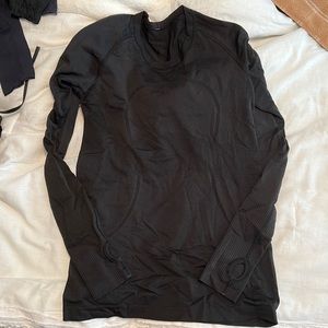 Swiftly tech long sleeve Sz8